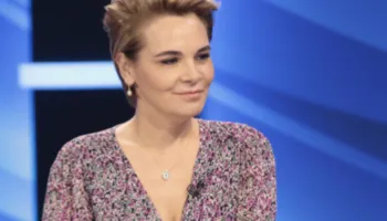 Monika Kryemadhi batuta me avokatin për stil dyshe apo treshe!