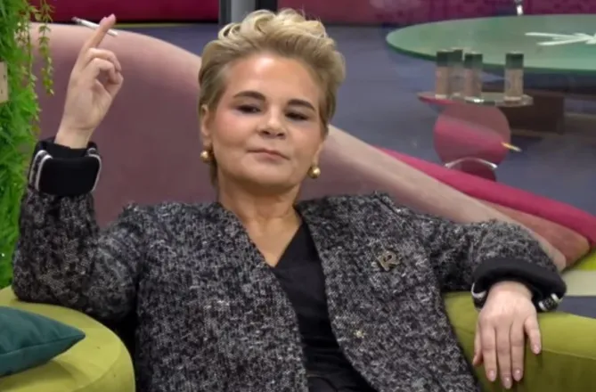 Monika Kryemadhi hyn në shtëpinë e Big Brother, “ngacmon” banorët: O mret, përdore içik më shumë o Mateo