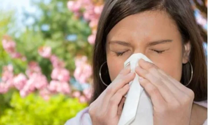 Mos e jetoni pranverën me alergji/ Zbuloni disa ilaçe natyrore që lehtësojnë simptomat