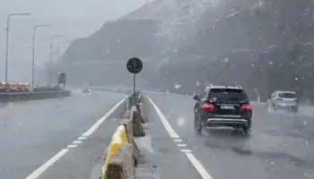 Mot i përkeqësuar në Kukës, reshje të forta shiu dhe breshër