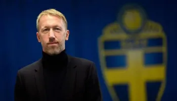 Mund të ndeshet me Shqipërinë në play off, trajneri që dështoi me Chelsean rinovon kontratën me përfaqësuesen nordike