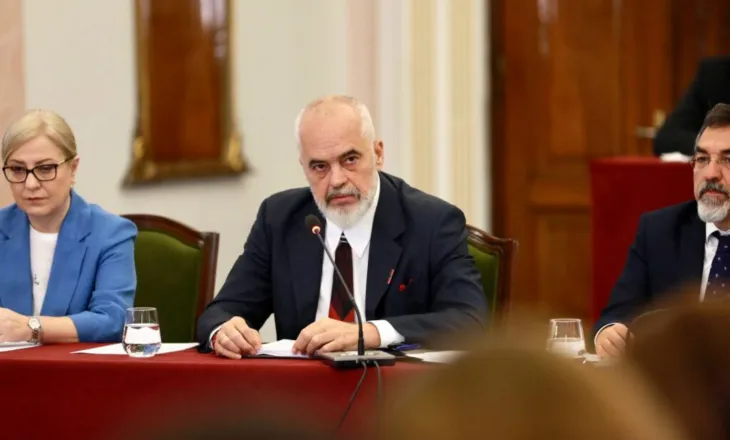 “Mungesa e kryetarit problem, por nuk e keni marrë seriozisht”, detaje nga takimi i Ramës me deputetët e Tiranës