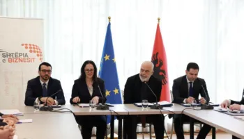 “Nafta është rritur në bursë, në Shqipëri qasja ishte e përgjegjshme”/ Rama për çmimin e karburantit: Kemi në konsultim ligjin për rezervat shtetërore