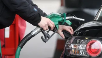 Nafta, qeveria gati të ndërhyjë/ Kompanitë e naftës thirren për takim në Kryeministri pas rritjes së çmimit