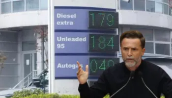 Nafta rritet me “ritëm rakete”/ Braçe sulmon tregtarët e karburanteve, propozon rikthimin e Bordit: Të bëjnë për budalla