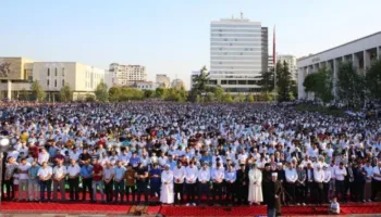 Namazi i Fitër Bajramit/ KMSH njofton se kur bëhet falja për besimtarët