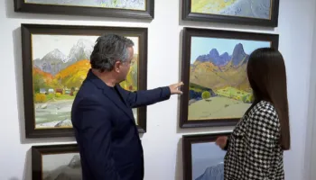 Natyra shqiptare si një udhëtim artistik nga veriu në jug në krijimet e Pashk Përvathit, piktori ekspozon krijimet e reja