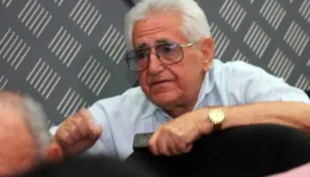 Ndërron jetë në moshën 96-vjeçare ish-deputeti i PD, Tomor Dosti