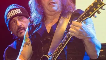 Ndërron jetë Ross Friedman, “Ross the Boss”, ikonë e rock-ut dhe heavy metal-it