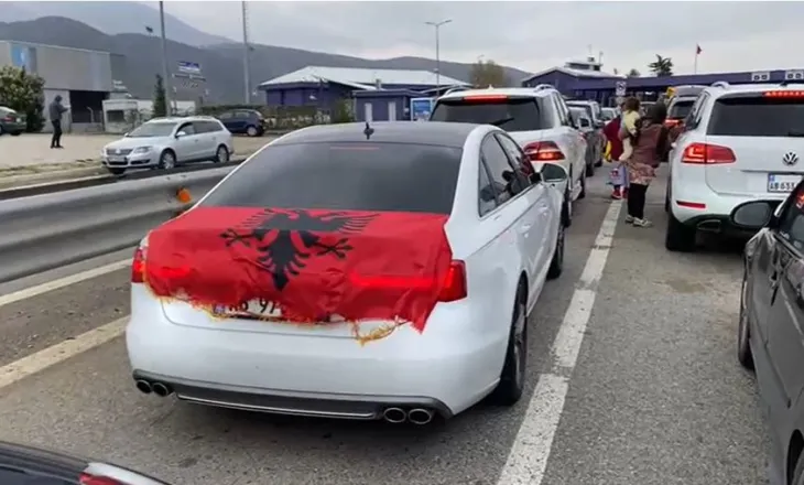 Ndeshja Kosovë-Turqi, tifozët shqiptarë dynden drejt Prishtinës