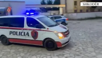 Ndihmoi një 32-vjeçar të largohej nga vendi i ngjarjes pas një konflikti me armë, në pranga i riu në Shkodër