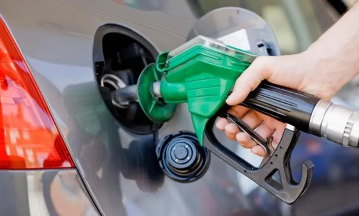 Ndikimi i luftës në Lindjen e Mesme, eksperti: Shqipëria duhet të heqë akcizën mbi naftën, ja si do ndikojë