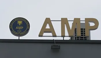 Ndikoi në tjetërsimin e provave/ AMP ndalon punonjësin e policisë në Tiranë