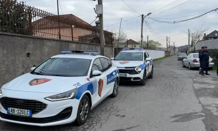 Ndjekje si në filma në Shkodër, pasagjeri qëllon në ajër gjatë arratisjes, kapet drejtuesi i makinës