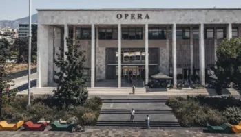 Ndodh në Shqipëri/ Terr në TKOB, fiken dritat në mes të koncertit të violinistit të njohur