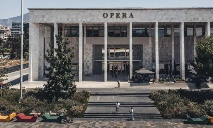 Ndodh në Shqipëri/ Terr në TKOB, fiken dritat në mes të koncertit të violinistit të njohur