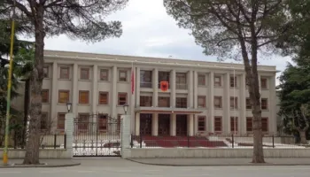 Ndryshimet në qeveri, 7 ministra betohen të premten në Presidencë (Emrat)