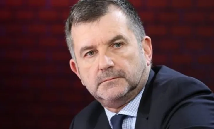 Ndryshimet në qeveri/ Bushati: Janë fasadë, pushteti riciklohet për të shpëtuar veten