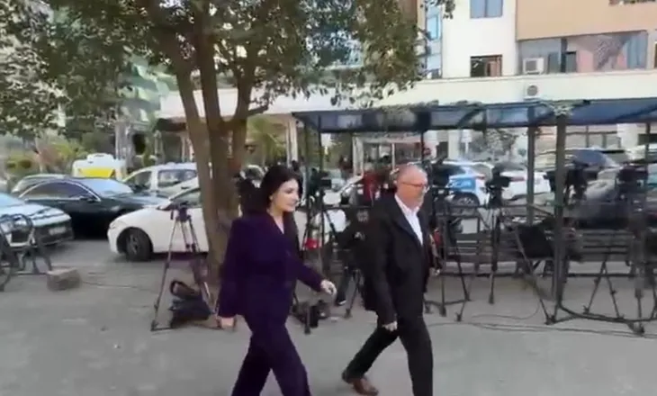 Në “arrest shtëpiak”/ Ish-drejtoresha e AKSHI-t, Mirlinda Karçanaj paraqitet në SPAK