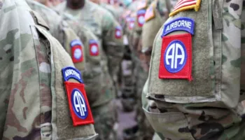 Në dispozicion për operacionet në Iran, mbi 1 mijë ushtarë amerikanë gati për t’u vendosur në Lindjen e Mesme