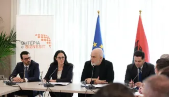 “Ne kemi naftën tonë, pse duhet të rritet çmimi?”/ Rama sqaron: Hedhja në treg ka kosto shumë të madhe