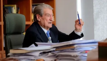 “Në PD nuk ka demokraci”, Berisha flet për dorëheqjen e Jola Hysajt nga posti në parti: E respektoj vendimin e saj