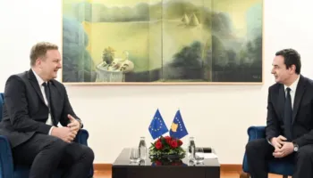 Në prag të fillimit të zbatimit të plotë të Ligjit për të huajt, Sorensen do të takohet me Kurtin nesër në Prishtinë