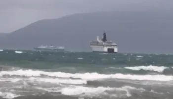 Nesër priten reshje intensive, anulohet nisja e tragetit Vlorë-Brindisi