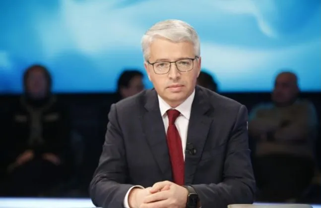 Nga Balluku, te ndryshimet në qeveri, ish-ministri Lleshaj tregon mekanizmin e daljes nga ngërçi: Zgjidhja, dorëheqjet!