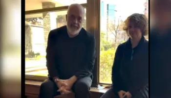 Nga Flavio Qarri: Banorët e Dragostunjës dhe banorët e vilës 31