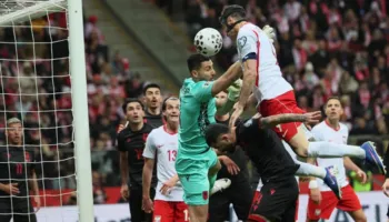 Nga heronj në zhgënjim; notat e kuqezinjve tregojnë gjithçka pas humbjes ndaj Polonisë