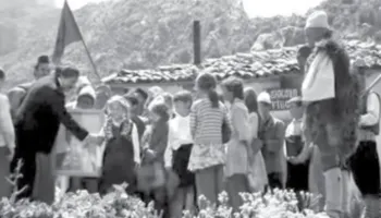 Nga kujtesa te identiteti,kinemaja shqiptare prezantohet në Sudestival, premierë filmi i restauruar “Gunat përmbi tela”