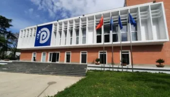 Nga protesta, Kuvendi Kombëtar dhe ndryshimet në statut/ PD mbledh Kryesinë, ja kur do të mbahet