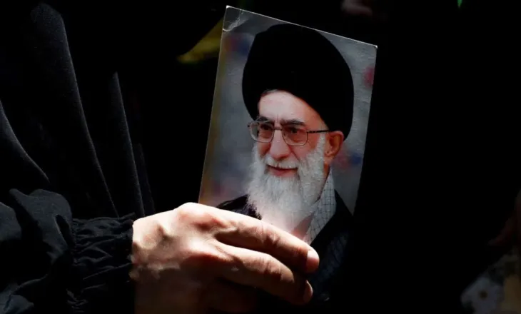 Nga rrafshimi i banesës në Teheran te fotoja e trupit, si u eliminua Lideri Suprem i Iranit