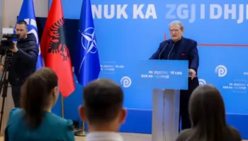 Nga taksat e larta, kontrabanda dhe rezervat private/ Berisha: Shkaku i çmimit stratosferik të naftës është Edi Rama