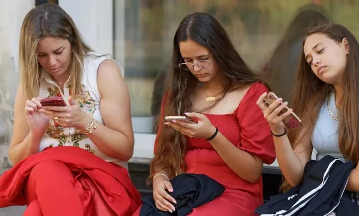 Nga TikTok te YouTube, ku përhapet më shumë dezinformimi për shëndetin mendor