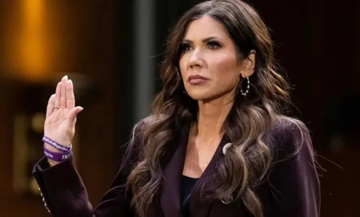 Nga vrasja e qenit të saj te avionët luksozë/ Sekretarja e Sigurisë në SHBA u shkarkua pas polemikave të shumta, gjashtë ngjarjet e bujshme të Kristi Noem