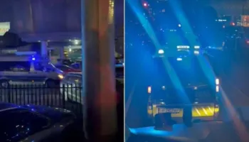 Nis futja e tifozëve në ‘PGE Arena’, ultrasit e Shqipërisë shoqërohen nga forca të shumta policie