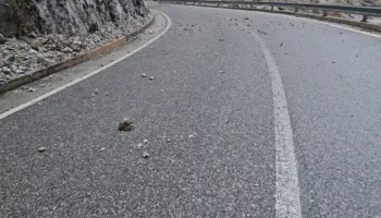 Nis shkatërrimi i shkëmbinjve në malin e Torovicës në Lezhë, prej 8 vitesh rrezikonin jetën e qytetarëve të zonës