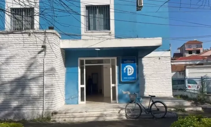 Nis votimi për zgjedhjen e kryetarit të degës së Partisë Demokratike në Elbasan