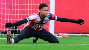 Një 16-vjeçar për portën e Bayern-it, por kërkohet leje e veçantë