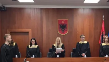 Një histori me dy reforma!