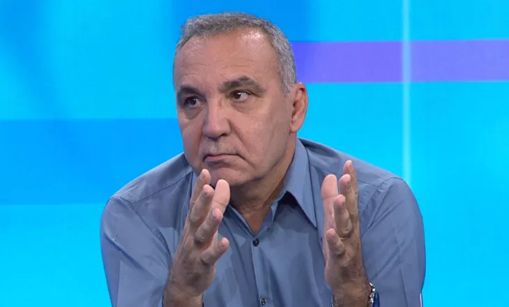 Një Kombëtare Kuqezi, apo dy përfaqësuese shqiptare në futbollin ndërkombëtar?