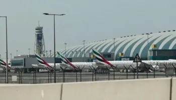 Një person vritet nga raketa në Dubai/ Britania e Madhe do të nisë fluturimet me çarter për shtetasit britanikë që ndodhen atje