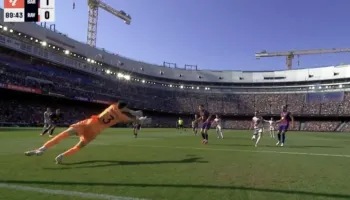 Një super Joan Garcia dhe goli i Araujo shpëtojnë Barcelonën në “Camp Nou”. Presioni kalon te Reali (video)
