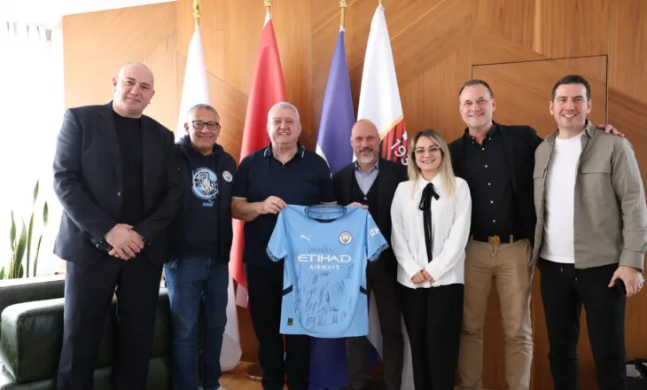 Një tjetër mundësi për zhvillimin e futbollit në Shqipëri, diskutime mes FSHF-së dhe Akademisë së “City Group”