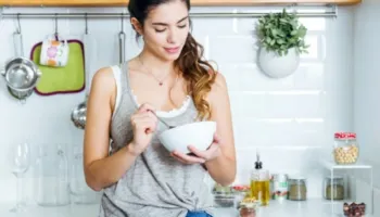 Një ushqim që duhet ta anashkaloni për mëngjes