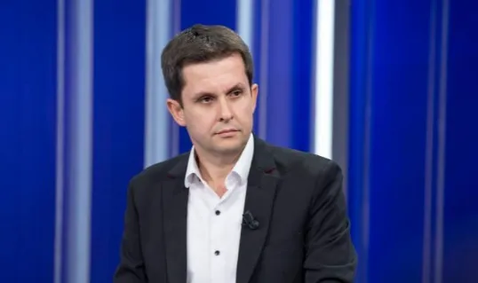 “Nuk është Florjan Binaj, është mjeku Ilir Alimehmeti kandidati i opozitës për Bashkinë e Tiranës”