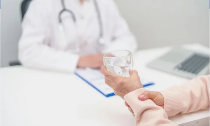 Nuk fillon gjithmonë me dridhje – një shenjë e sëmundjes së Parkinsonit mund të shfaqet vite më parë