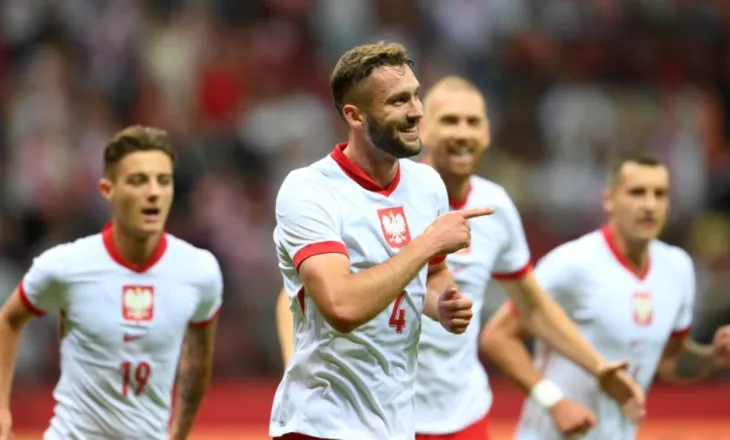 Nuk i hapi telefonin trajnerit, lojtari polak mbetet jashtë listës kundër Shqipërisë